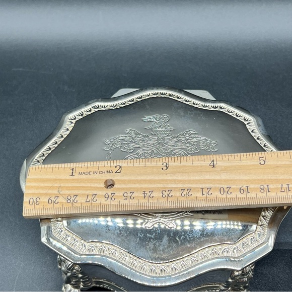 Vintage Lion Crest Jewelry Box w/Lion Claw Feet international Silver Co. Stamped - Picture 12 of 14